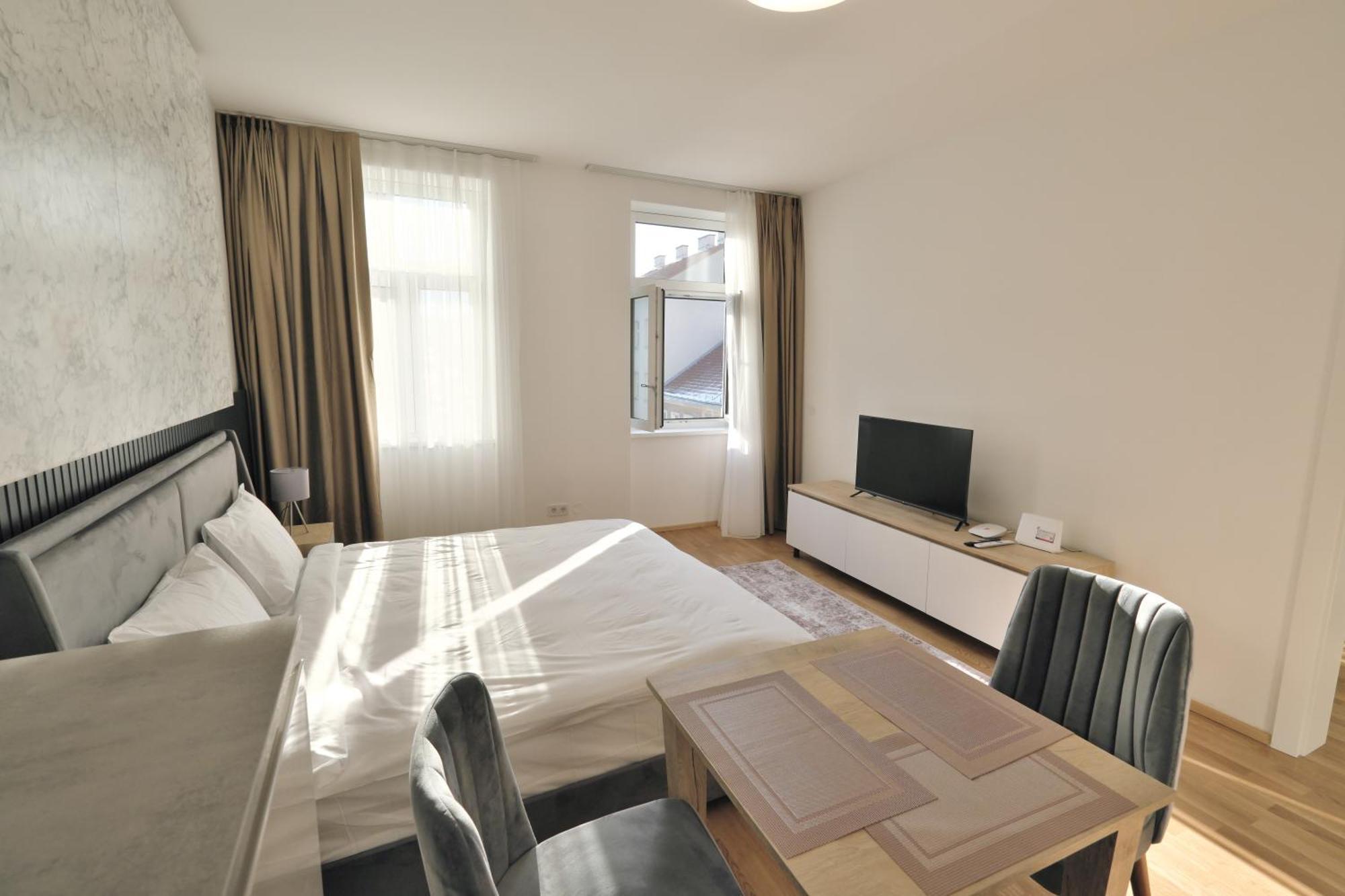 Vienna Lotus Apartments Room photo