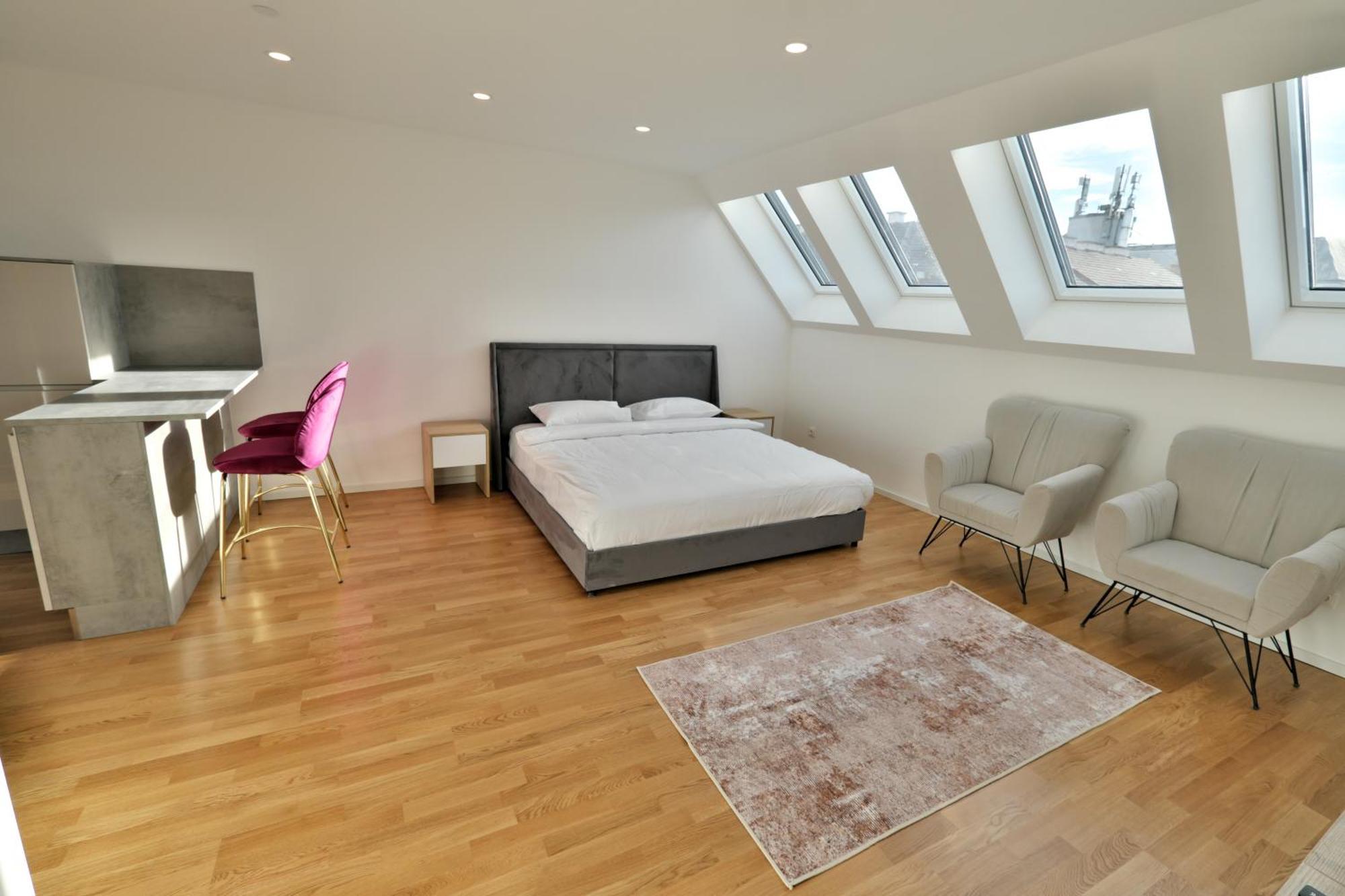 Vienna Lotus Apartments Room photo